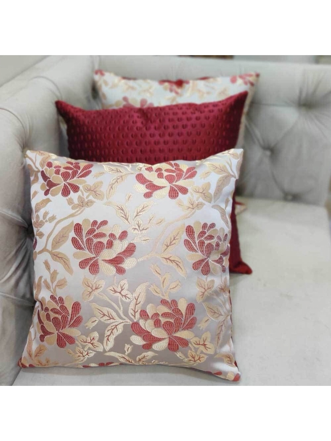 Good Vibes Maroon & Cream-Coloured 3 Pieces Floral Square Cushion Covers
Good Vibes Maroon & Cream-Coloured 3 Pieces Floral Square Cushion Covers