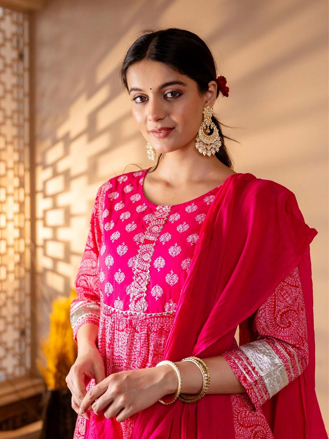 mokshi Paisley Printed Pleated Gotta Patti Pure Cotton Kurta with Palazzos & Dupatta, Pink
mokshi Paisley Printed Pleated Gotta Patti Pure Cotton Kurta with Palazzos & Dupatta, Pink