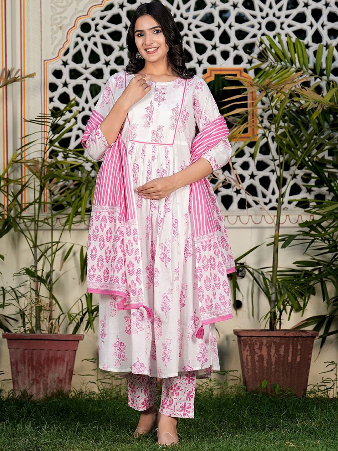 KALINI Floral Printed Thread Work Pure Cotton Kurta with Trousers & Dupatta, White
KALINI Floral Printed Thread Work Pure Cotton Kurta with Trousers & Dupatta, White