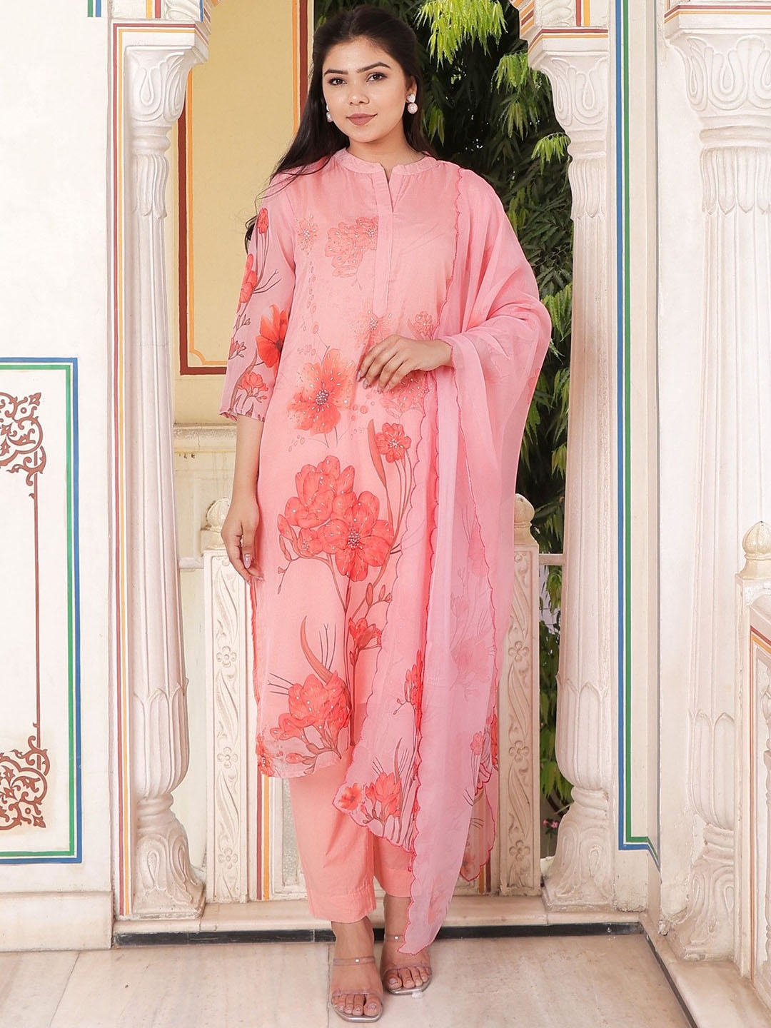 VAASVA JAIPUR Floral Printed Mandarin Collar Straight Kurta With Trousers & Dupatta, Pink
VAASVA JAIPUR Floral Printed Mandarin Collar Straight Kurta With Trousers & Dupatta, Pink
