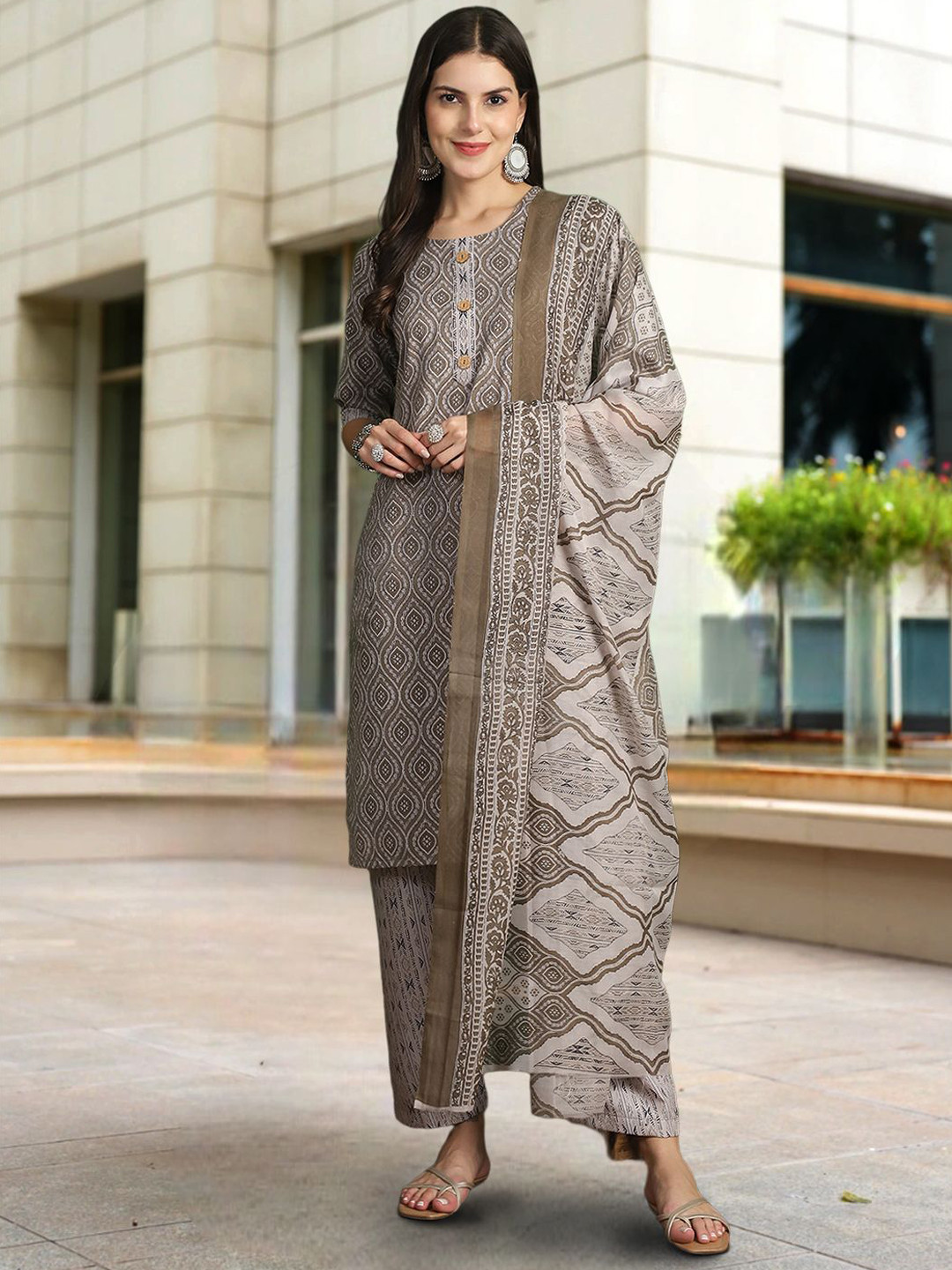 KALINI Ethnic Motifs Printed Round Neck Straight Kurta With Trousers & Dupatta, Grey melange
KALINI Ethnic Motifs Printed Round Neck Straight Kurta With Trousers & Dupatta, Grey melange