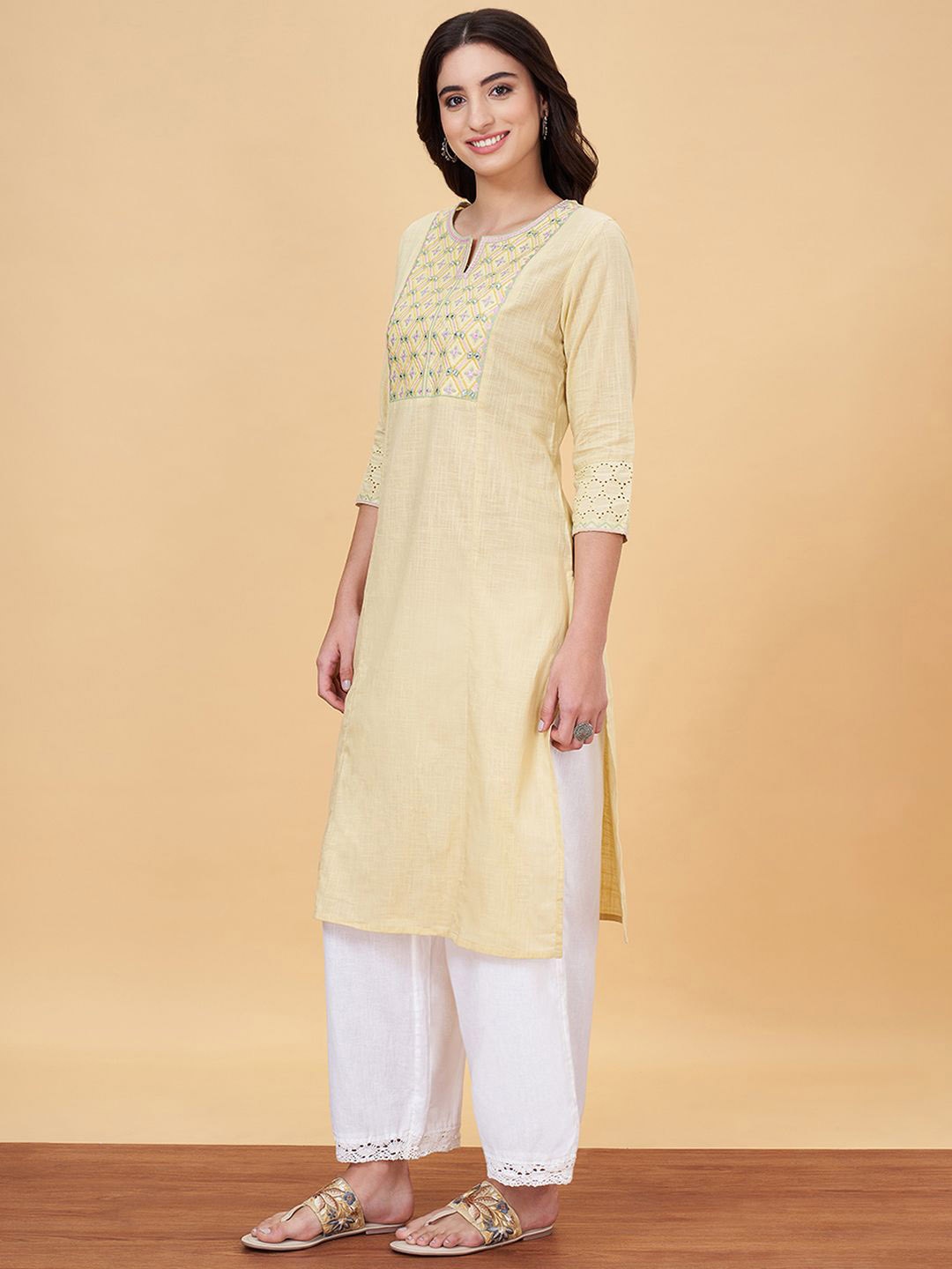 YU by Pantaloons Ethnic Motifs Yoke Design Mirror Work Pure Cotton Straight Kurta, Yellow
YU by Pantaloons Ethnic Motifs Yoke Design Mirror Work Pure Cotton Straight Kurta, Yellow