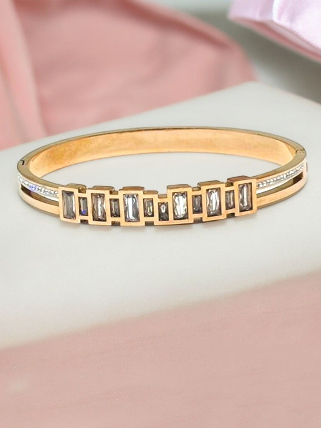 The Pari Rose Gold-Plated Stainless Steel Cubic Zirconia Studded Bangle-Style Bracelet
The Pari Rose Gold-Plated Stainless Steel Cubic Zirconia Studded Bangle-Style Bracelet
