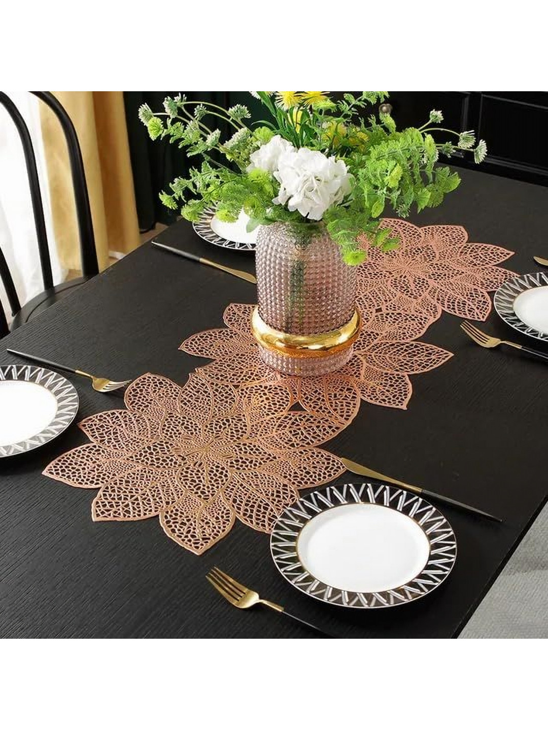 GROKI Rose Gold Floral Table Runner
GROKI Rose Gold Floral Table Runner
