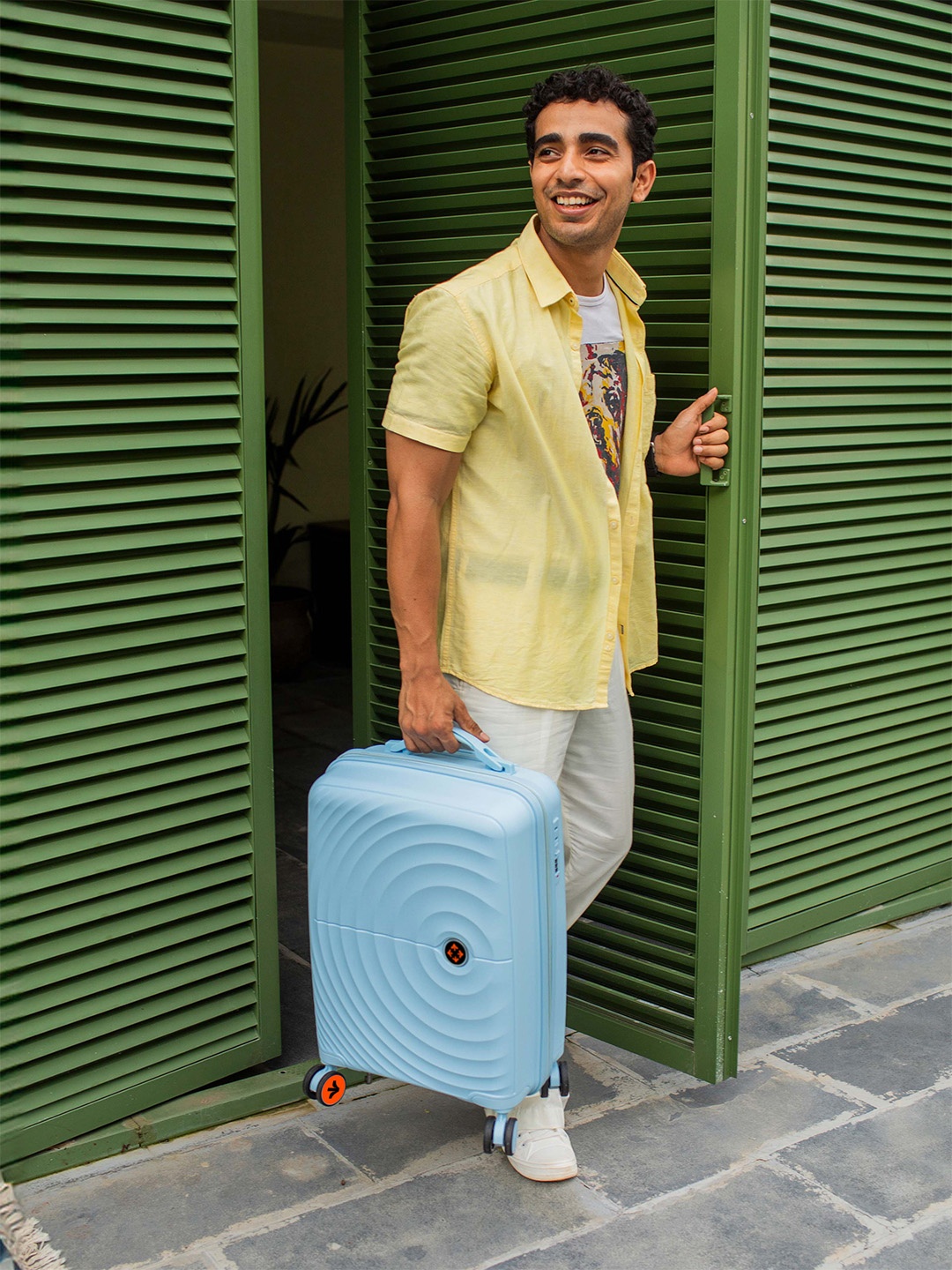 Nasher Miles Seattle Hard-Sided Polypropylene Cabin Light Blue Trolley Bag - 20 Inch 55 cm
Nasher Miles Seattle Hard-Sided Polypropylene Cabin Light Blue Trolley Bag - 20 Inch 55 cm