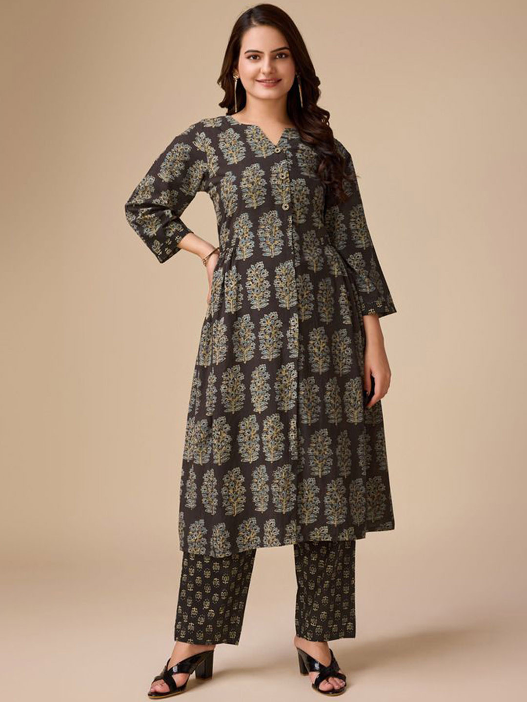 ADITI ATTIRES Floral Printed Regular Pure Cotton A-Line Kurta With Trousers, Brown
ADITI ATTIRES Floral Printed Regular Pure Cotton A-Line Kurta With Trousers, Brown