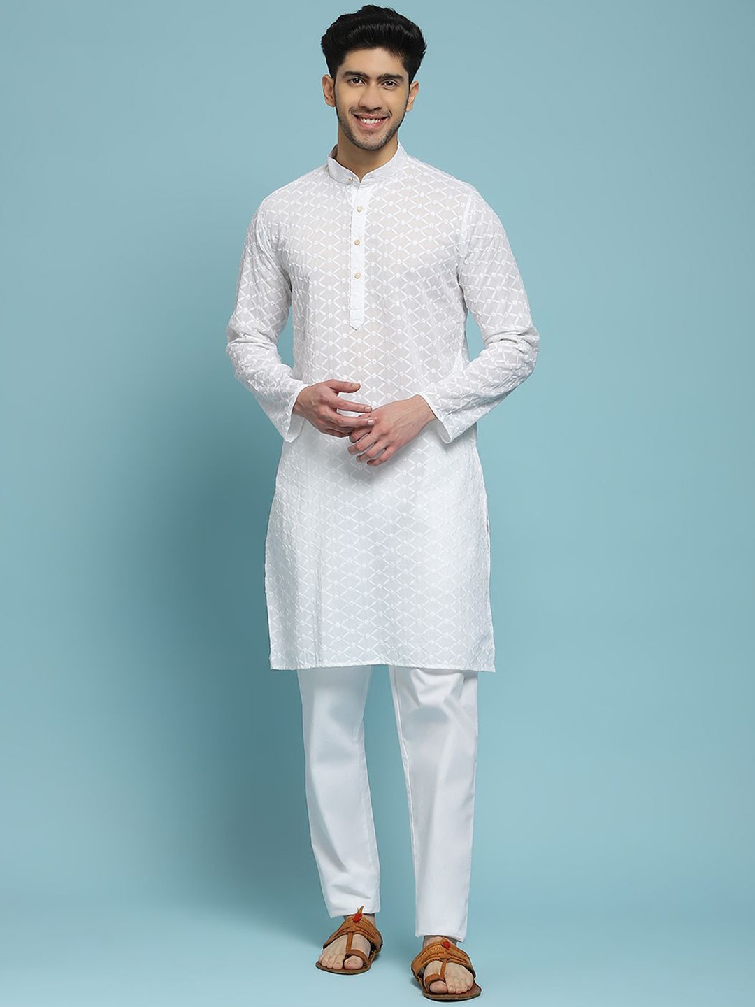 House of Chikankari Floral Schiffli Embroidered Thread Work Cotton Straight Kurta, White
House of Chikankari Floral Schiffli Embroidered Thread Work Cotton Straight Kurta, White