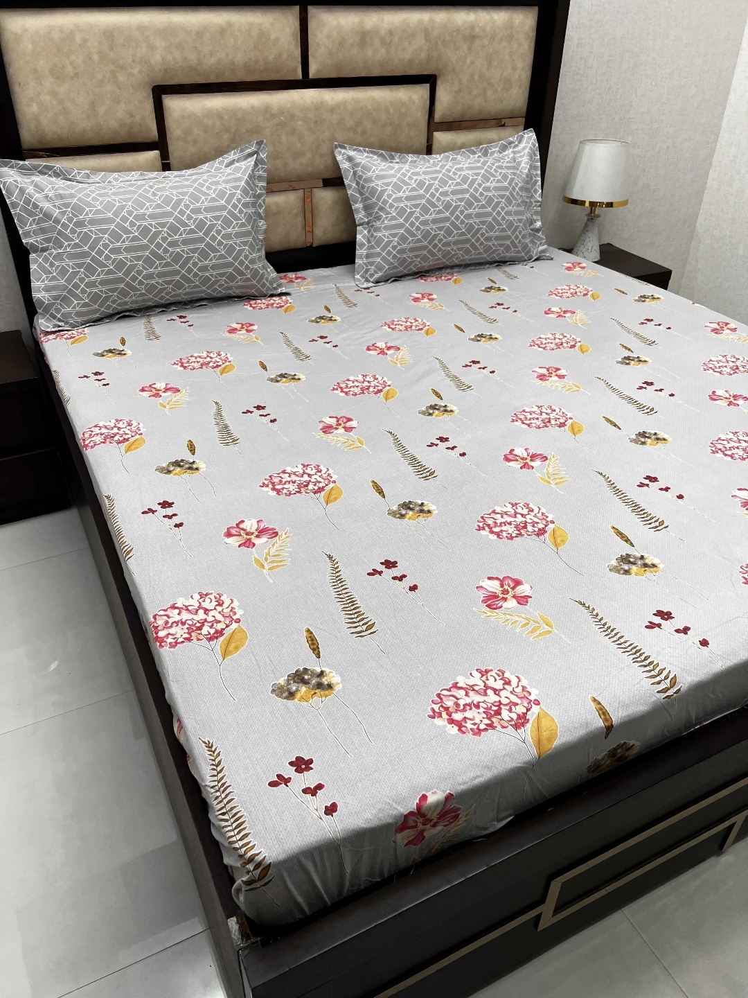 Pure Decor Grey Printed Pure Cotton 350TC Fitted Super King Bedsheet With 2 Pillow Covers
Pure Decor Grey Printed Pure Cotton 350TC Fitted Super King Bedsheet With 2 Pillow Covers