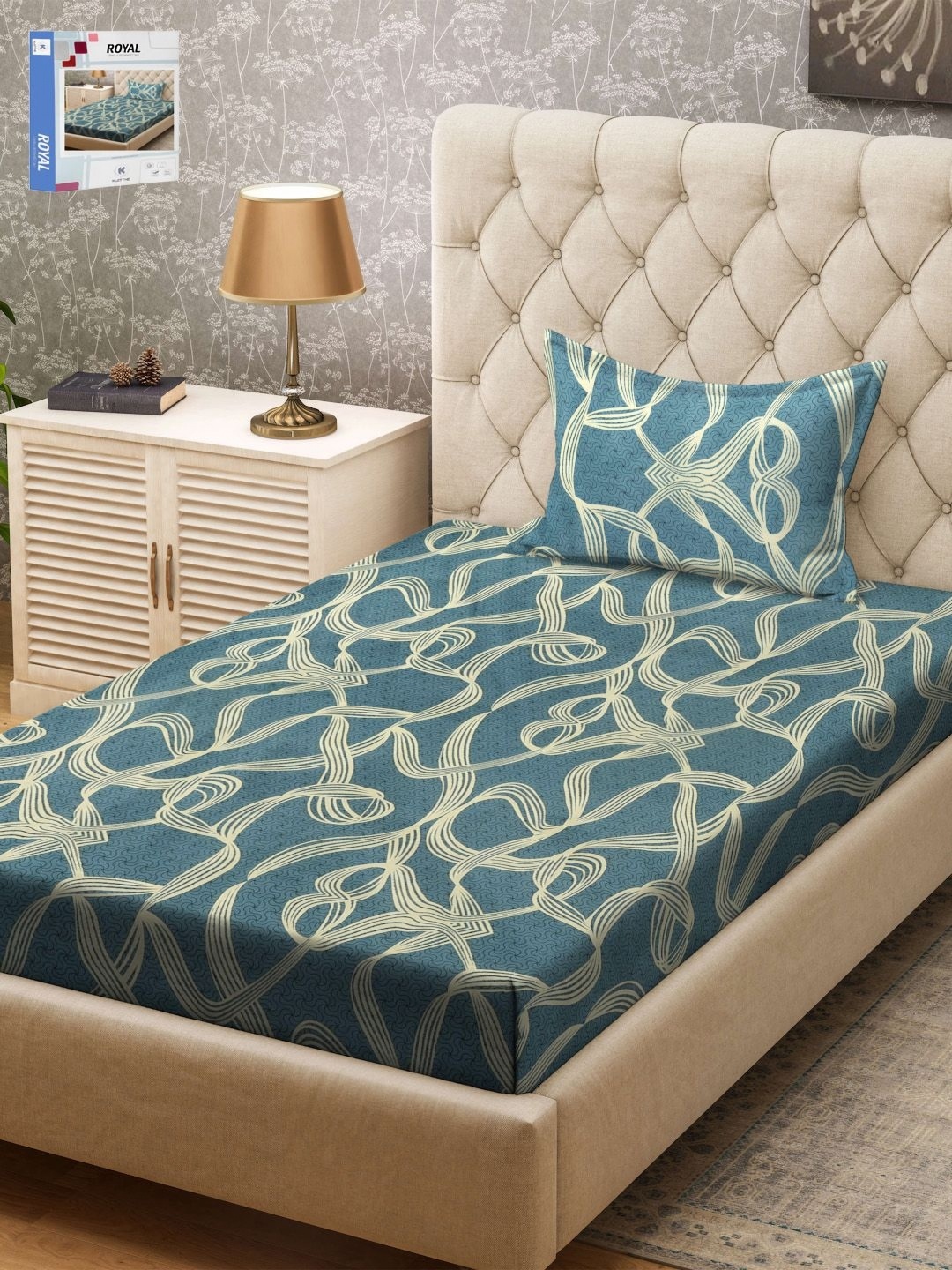 KLOTTHE Turquoise Blue & White Abstract Printed 300TC Single Bedsheet & Pillow Covers
KLOTTHE Turquoise Blue & White Abstract Printed 300TC Single Bedsheet & Pillow Covers