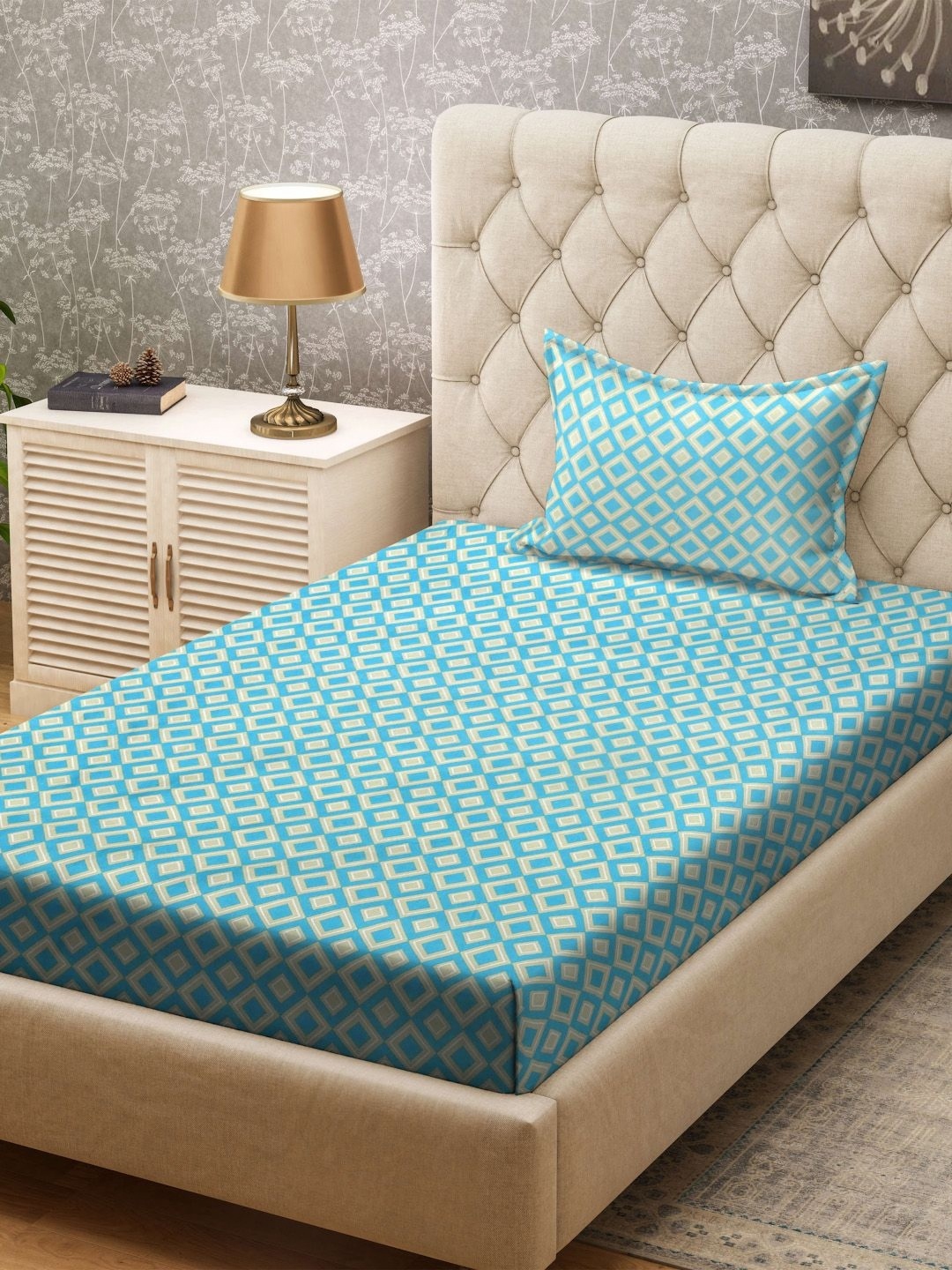 KLOTTHE Turquoise Blue & White Geometric Printed 300TC Single Bedsheet & 1 Pillow Covers
KLOTTHE Turquoise Blue & White Geometric Printed 300TC Single Bedsheet & 1 Pillow Covers