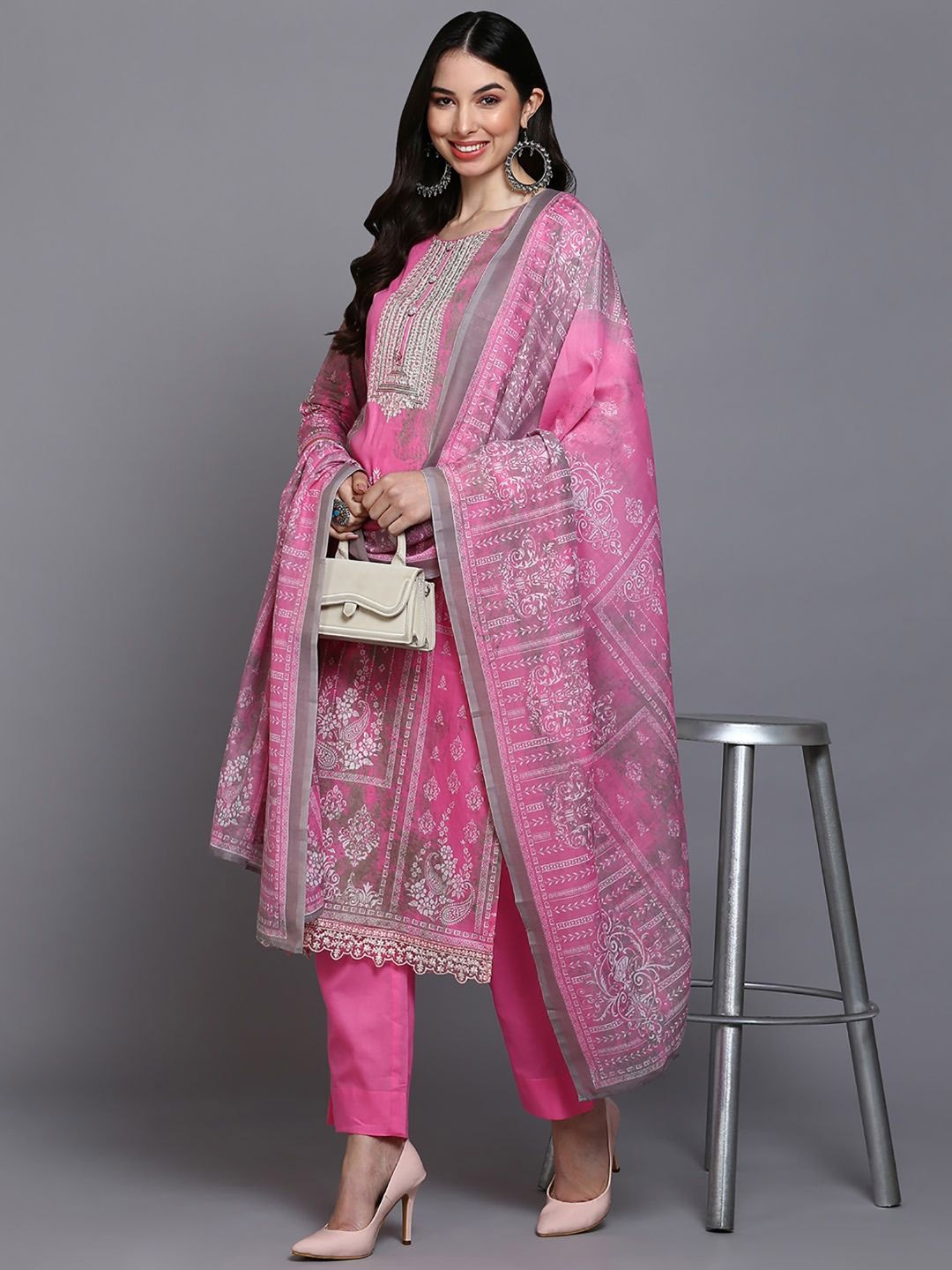 KALINI Floral Printed Straight Thread Work Pure Cotton Kurta with Trousers & Dupatta, Pink
KALINI Floral Printed Straight Thread Work Pure Cotton Kurta with Trousers & Dupatta, Pink