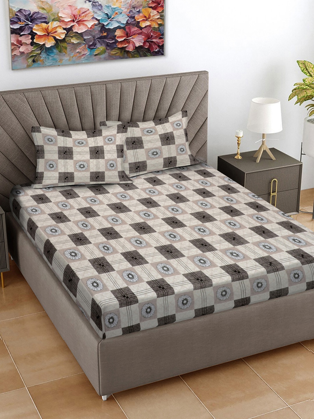 FABINALIV White & Brown Geometric Print 300 TC Super King Size Bedsheet & 2 Pillow Covers
FABINALIV White & Brown Geometric Print 300 TC Super King Size Bedsheet & 2 Pillow Covers