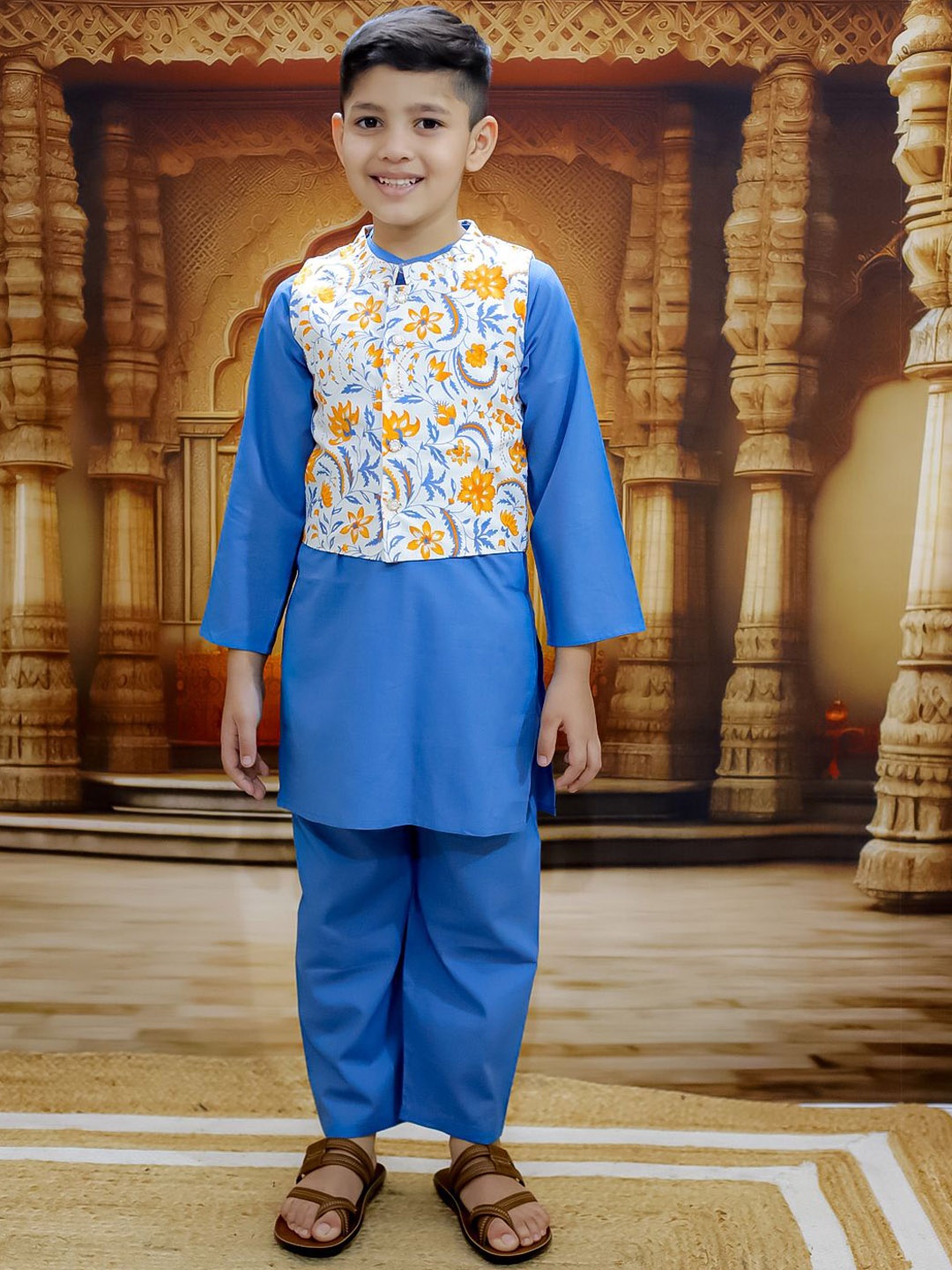 JUNITOS Boys Mandarin Collar Pure Cotton Straight Kurta With Trousers & Jacket, Blue
JUNITOS Boys Mandarin Collar Pure Cotton Straight Kurta With Trousers & Jacket, Blue