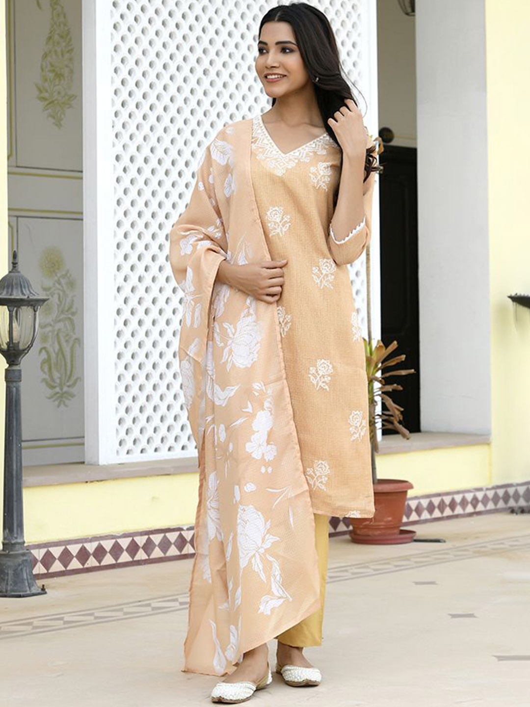 VAASVA JAIPUR Floral Embroidered Thread Work Straight Kurta With Trousers & Dupatta, Mustard
VAASVA JAIPUR Floral Embroidered Thread Work Straight Kurta With Trousers & Dupatta, Mustard