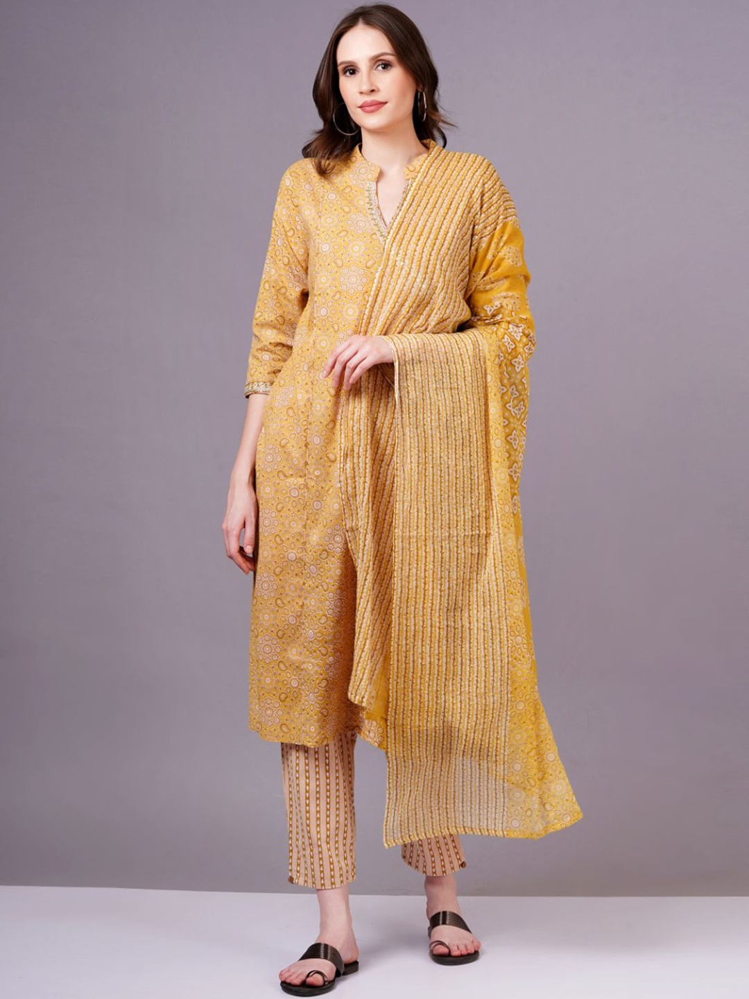 JC4U Floral Printed Mandarin Collar Pure Cotton Straight Kurta With Trousers & Dupatta, Yellow
JC4U Floral Printed Mandarin Collar Pure Cotton Straight Kurta With Trousers & Dupatta, Yellow