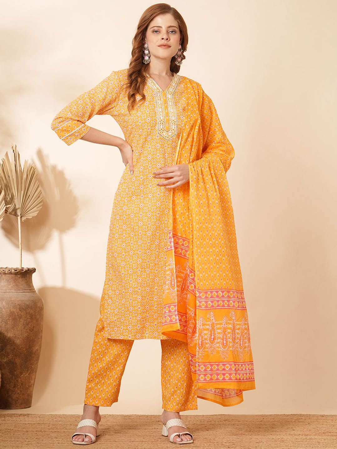 FASHOR Floral Printed Regular Mirror Work Pure Cotton Kurta with Trousers & Dupatta, Yellow
FASHOR Floral Printed Regular Mirror Work Pure Cotton Kurta with Trousers & Dupatta, Yellow