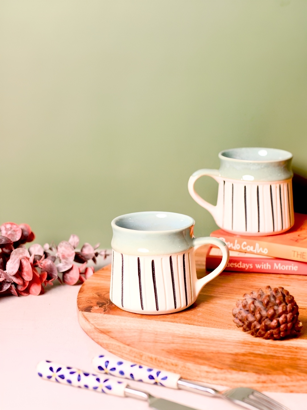 WEAVING HOMES Grey & White Hand Painted Printed Ceramic Glossy Mugs Set of Cups and Mugs
WEAVING HOMES Grey & White Hand Painted Printed Ceramic Glossy Mugs Set of Cups and Mugs