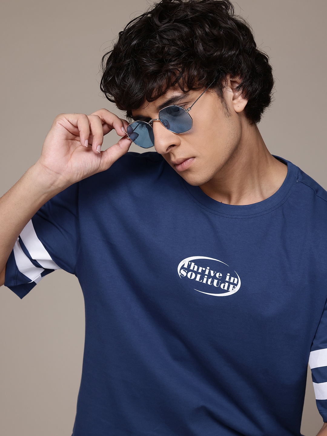 The Roadster Lifestyle Co Printed Drop-Shoulder Sleeves Pure Cotton T-shirt, Navy blue
The Roadster Lifestyle Co Printed Drop-Shoulder Sleeves Pure Cotton T-shirt, Navy blue