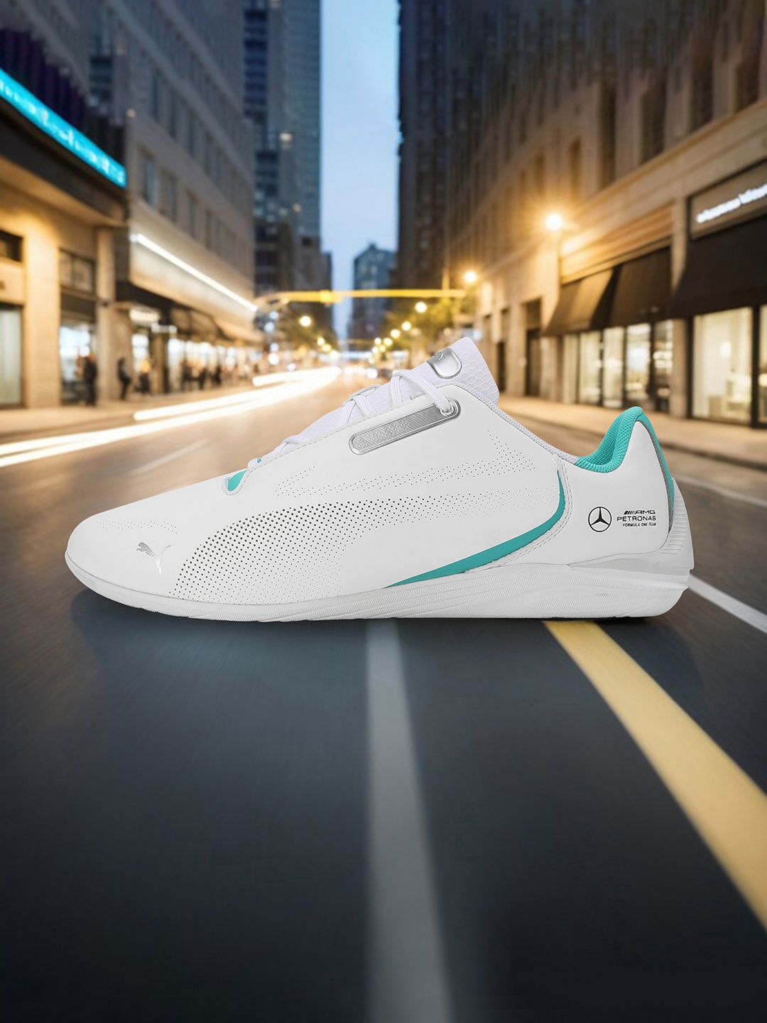 PUMA Unisex Mercedes-AMG Petronas F1 Drift Cat Decima 2.0 Men's Motorsport Sneakers, White
PUMA Unisex Mercedes-AMG Petronas F1 Drift Cat Decima 2.0 Men's Motorsport Sneakers, White