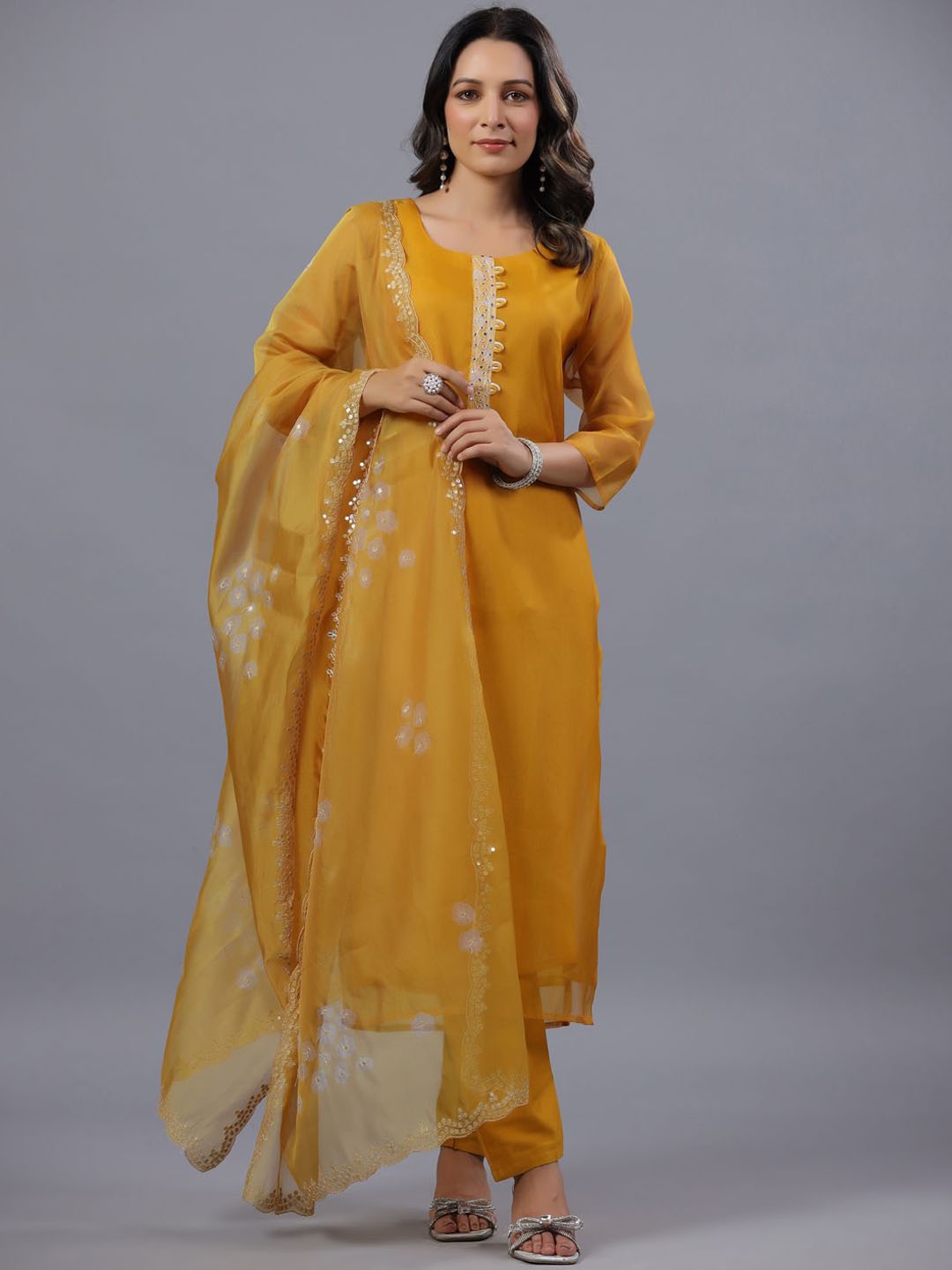 Amchoor Ethnic Motifs Yoke Design Thread Work Straight Kurta With Trousers & Dupatta, Mustard
Amchoor Ethnic Motifs Yoke Design Thread Work Straight Kurta With Trousers & Dupatta, Mustard