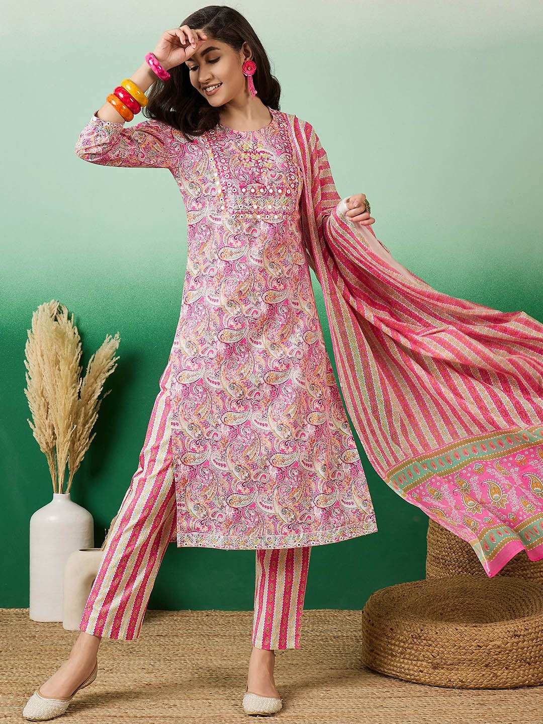Vastramyaa Paisley Printed Thread Work Pure Cotton Straight Kurta With Trousers & Dupatta, Pink
Vastramyaa Paisley Printed Thread Work Pure Cotton Straight Kurta With Trousers & Dupatta, Pink