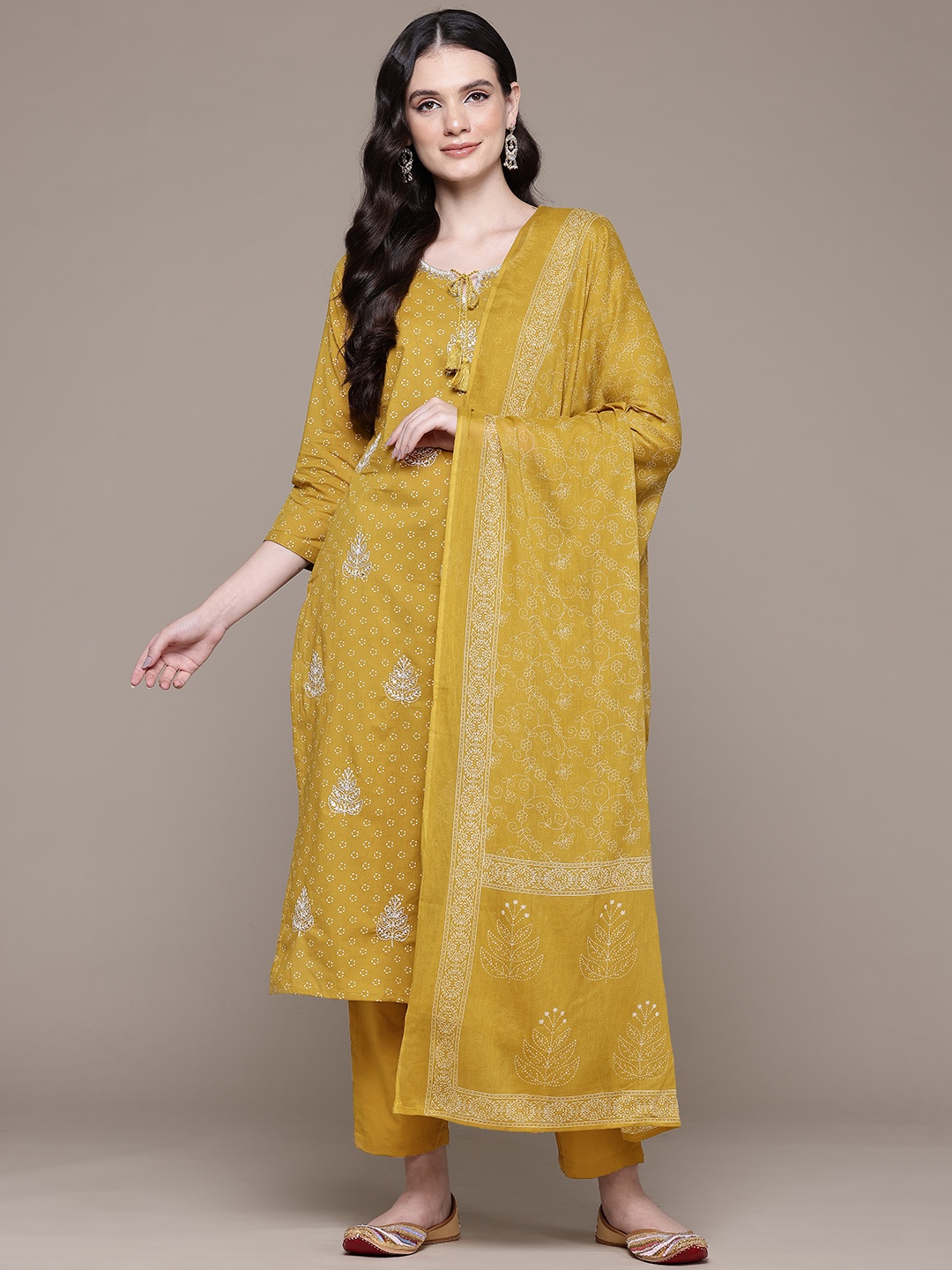 Readiprint Floral Printed Thread Work Pure Cotton Kurta With Trousers & Dupatta, Gold
Readiprint Floral Printed Thread Work Pure Cotton Kurta With Trousers & Dupatta, Gold