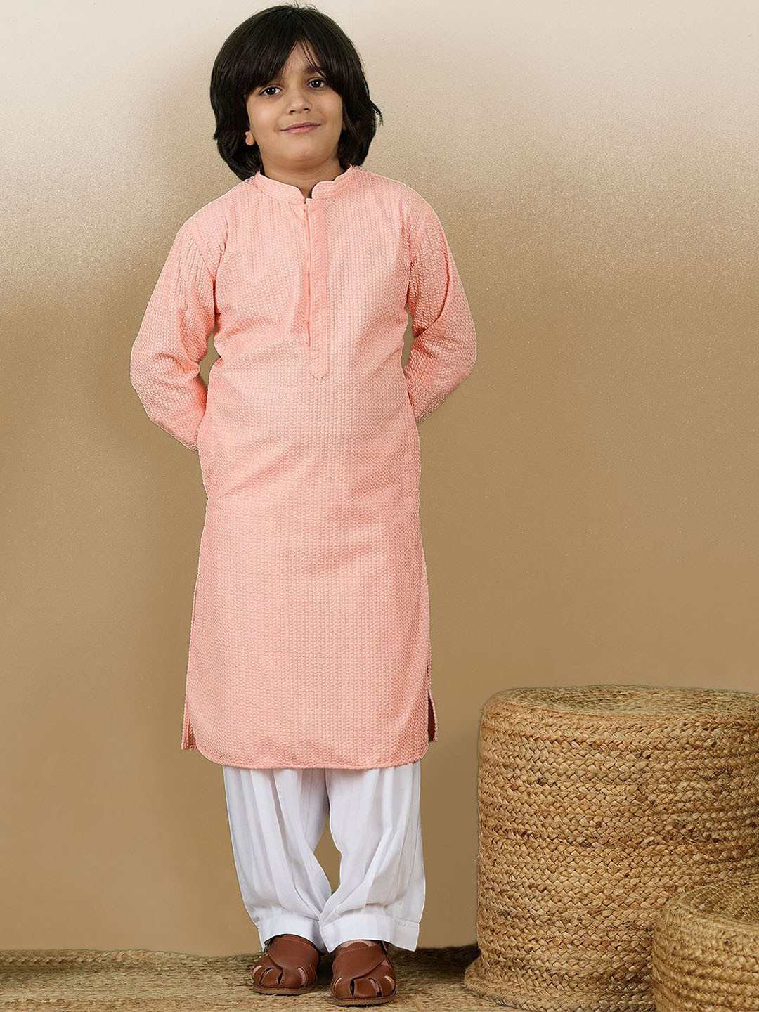 Sanwara Boys Embroidered Chikankari Mandarin Collar Regular Kurta with Patiala, Pink
Sanwara Boys Embroidered Chikankari Mandarin Collar Regular Kurta with Patiala, Pink