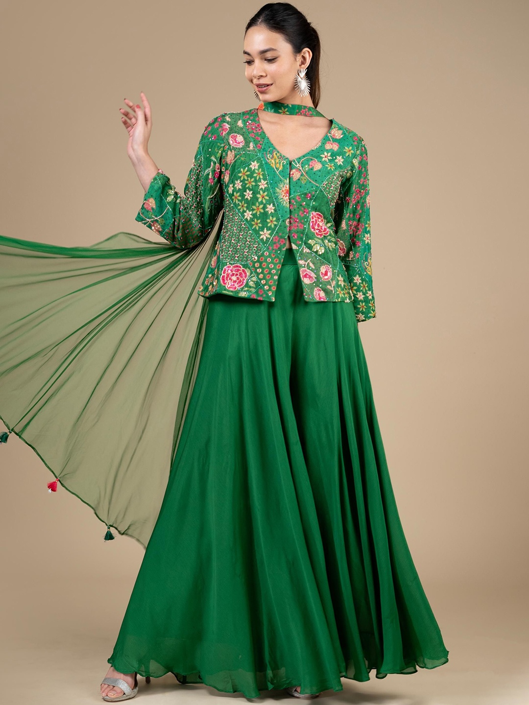 House Of Dharaa Floral Embroidered V-Neck A-Line Kurti With Palazzos & Dupatta, Green
House Of Dharaa Floral Embroidered V-Neck A-Line Kurti With Palazzos & Dupatta, Green