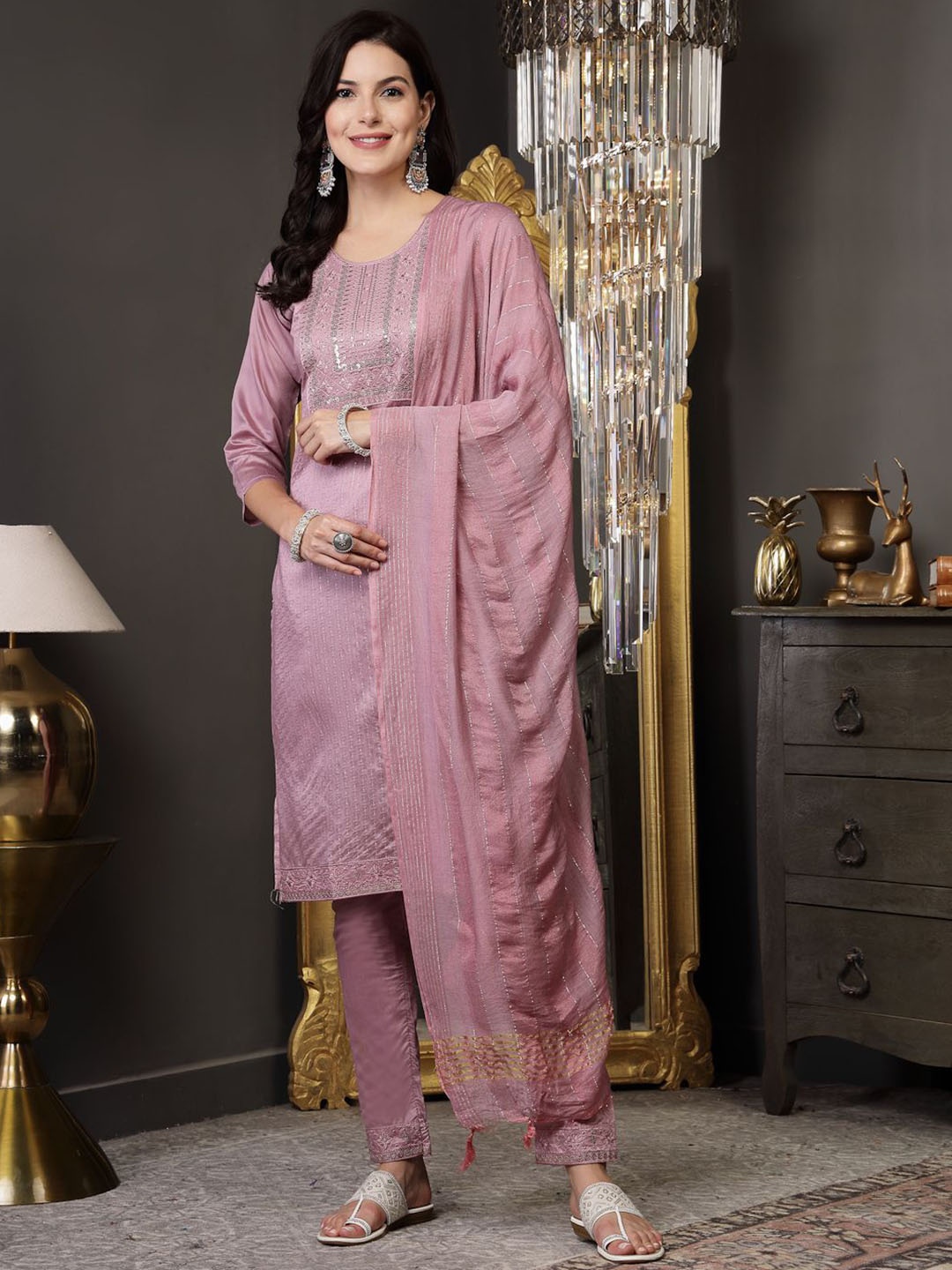 Stylum Ethnic Motifs Yoke Design Regular Sequinned Kurta With Trousers & Dupatta, Mauve
Stylum Ethnic Motifs Yoke Design Regular Sequinned Kurta With Trousers & Dupatta, Mauve