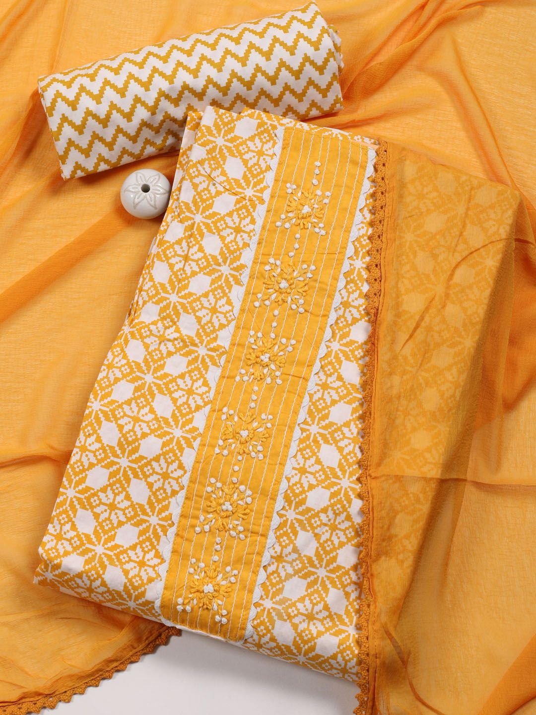 Meena Bazaar Ethnic Motifs Printed Beads and Stones Unstitched Dress Material, Yellow
Meena Bazaar Ethnic Motifs Printed Beads and Stones Unstitched Dress Material, Yellow