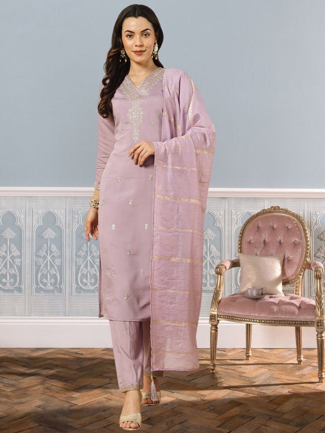 MORLY Ethnic Motifs Embroidered Sequinned Raw Silk Straight Kurta with Trousers & Dupatta, Lavender
MORLY Ethnic Motifs Embroidered Sequinned Raw Silk Straight Kurta with Trousers & Dupatta, Lavender