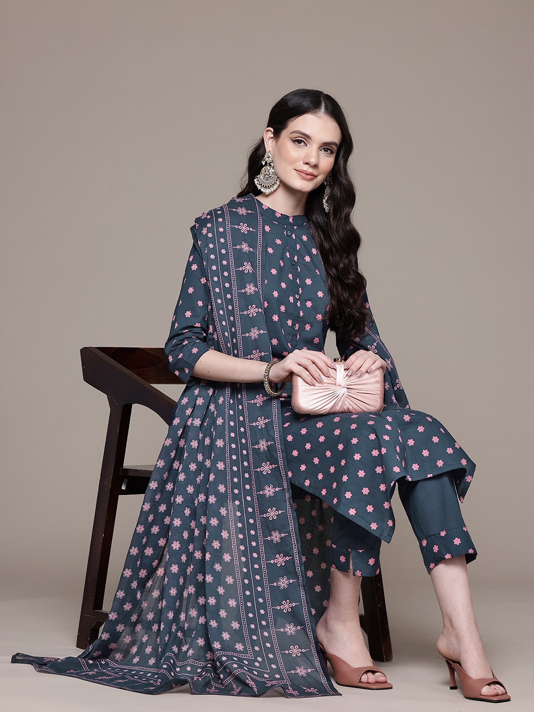 Readiprint Fashions Floral Printed Sequinned Pure Cotton Kurta With Trousers & Dupatta, Teal
Readiprint Fashions Floral Printed Sequinned Pure Cotton Kurta With Trousers & Dupatta, Teal
