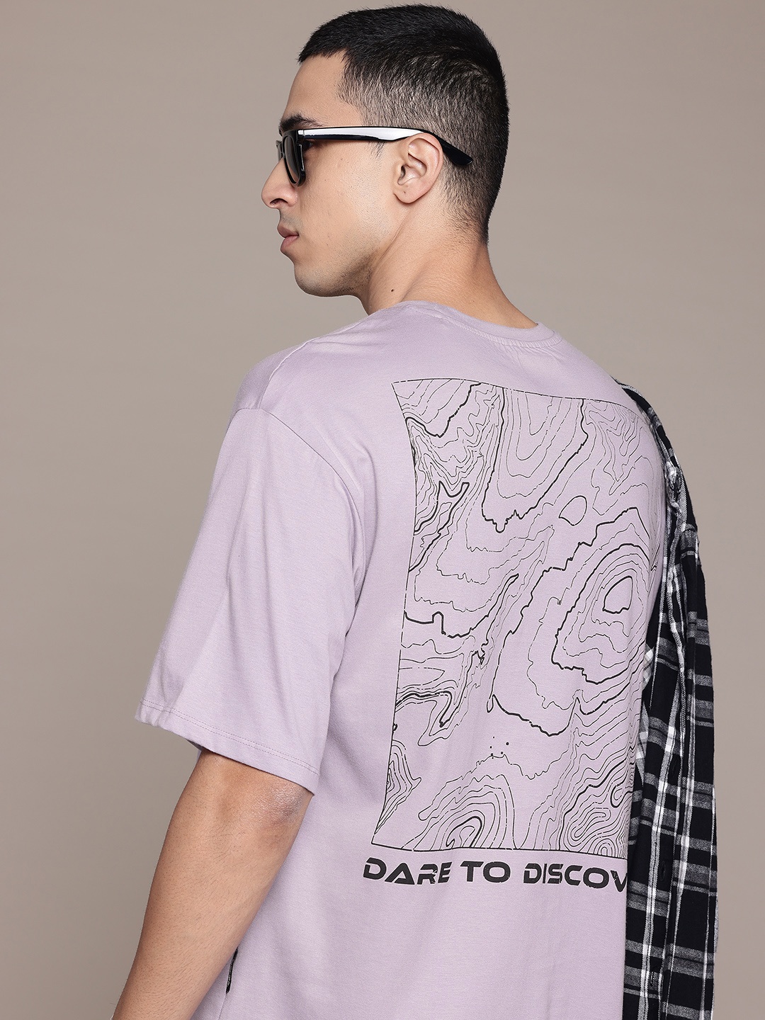 The Roadster Lifestyle Co. Printed Drop-Shoulder Sleeves Relaxed Fit Cotton T-shirt, Lavender
The Roadster Lifestyle Co. Printed Drop-Shoulder Sleeves Relaxed Fit Cotton T-shirt, Lavender