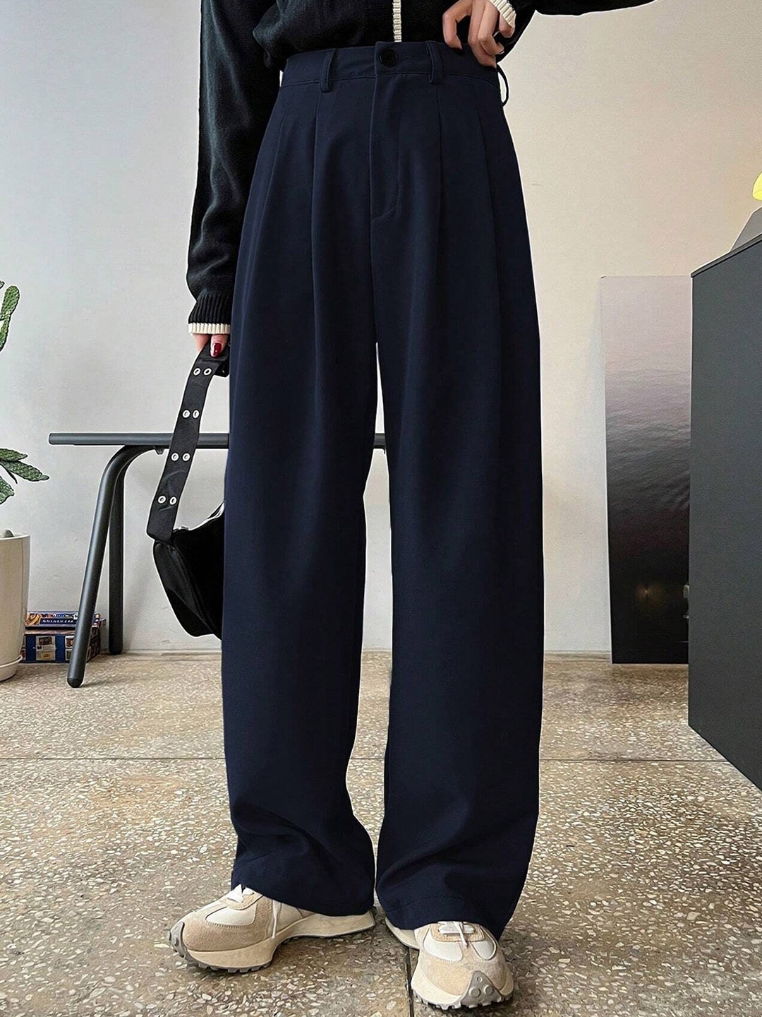 FNOCKS Women Relaxed Straight Leg High-Rise Wrinkle Free Pleated Trousers, Navy blue
FNOCKS Women Relaxed Straight Leg High-Rise Wrinkle Free Pleated Trousers, Navy blue