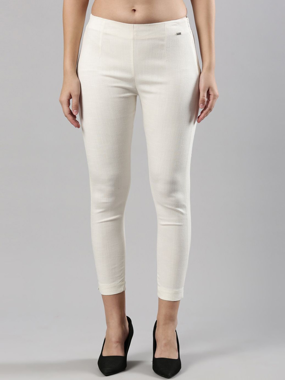 Femmora Women Solid Mid Rise Slim Fit Comfort Cropped Regular Trousers, Off white
Femmora Women Solid Mid Rise Slim Fit Comfort Cropped Regular Trousers, Off white