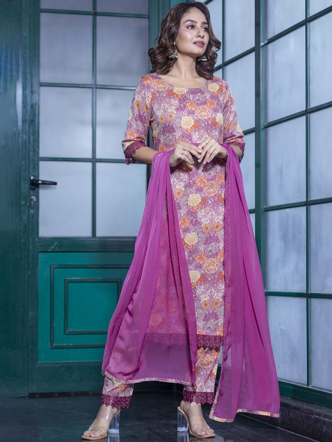 AKS Couture Floral Printed Regular Pure Cotton Straight Kurta With Trousers & Dupatta, Pink
AKS Couture Floral Printed Regular Pure Cotton Straight Kurta With Trousers & Dupatta, Pink