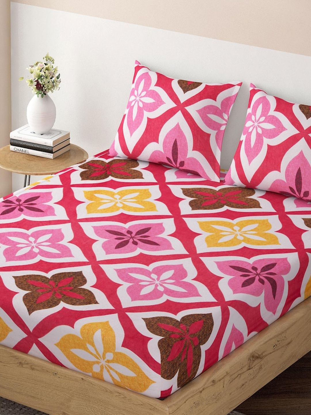 HOKIPO Pink & White Floral 120 TC Microfiber Fitted Single Bedsheet With 1 Pillow Cover
HOKIPO Pink & White Floral 120 TC Microfiber Fitted Single Bedsheet With 1 Pillow Cover