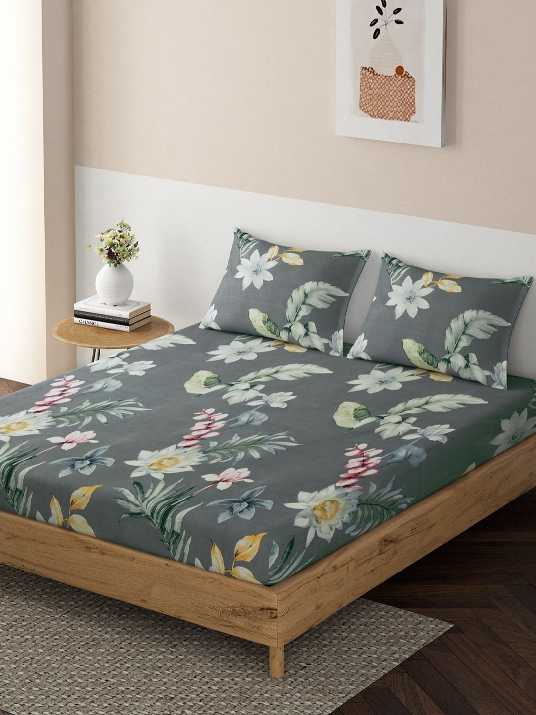 HOKIPO Grey & Green Floral 140 TC Fitted Microfiber King Bedsheet with 2 Pillow Covers
HOKIPO Grey & Green Floral 140 TC Fitted Microfiber King Bedsheet with 2 Pillow Covers