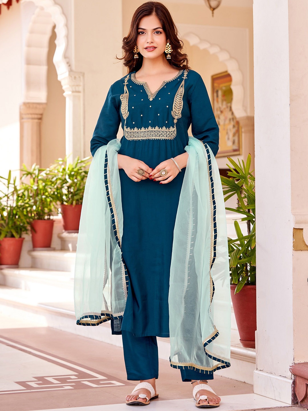 KALINI Ethnic Motifs Embroidered Thread Work Chanderi Silk Kurta With Trousers & Dupatta, Teal
KALINI Ethnic Motifs Embroidered Thread Work Chanderi Silk Kurta With Trousers & Dupatta, Teal