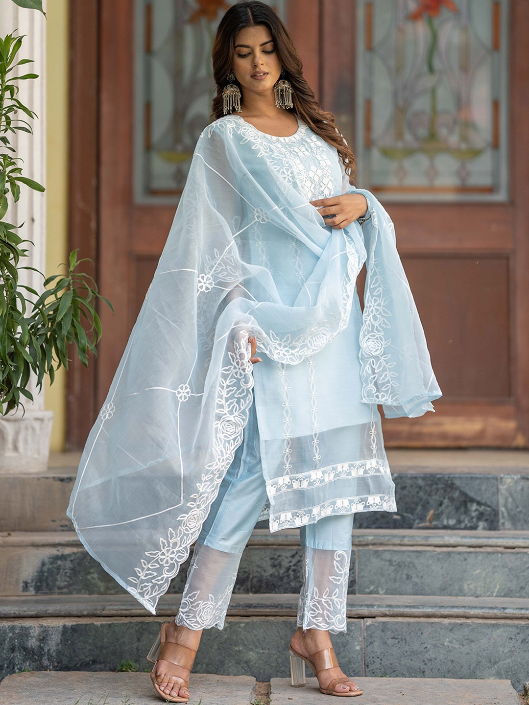 Navlik Floral Embroidered Thread Work Straight Kurta With Trousers & Dupatta, Turquoise blue
Navlik Floral Embroidered Thread Work Straight Kurta With Trousers & Dupatta, Turquoise blue