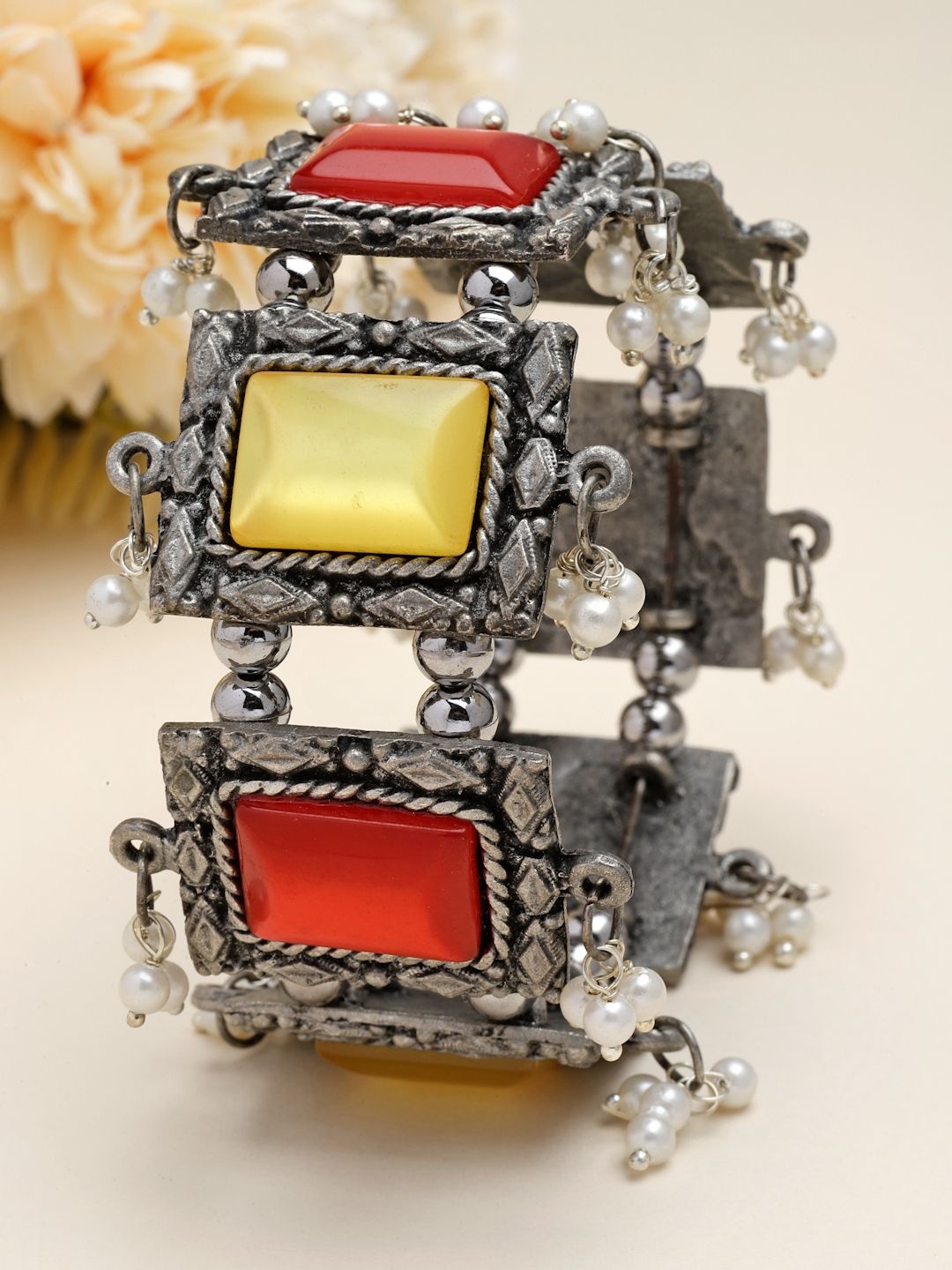 Moedbuille Silver-Plated Mirrors & Pearls Antique Filigree Oxidised Bangle-Style Bracelet, Red
Moedbuille Silver-Plated Mirrors & Pearls Antique Filigree Oxidised Bangle-Style Bracelet, Red