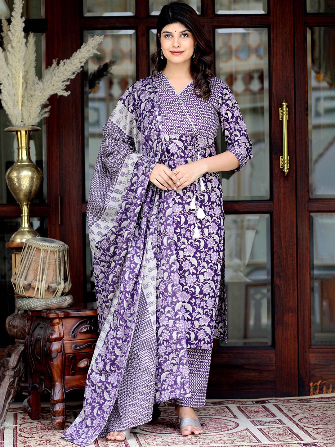 MIRAVAN Women Floral Printed Pure Cotton Angrakha Straight Kurta With Palazzos & Dupatta, Purple
MIRAVAN Women Floral Printed Pure Cotton Angrakha Straight Kurta With Palazzos & Dupatta, Purple