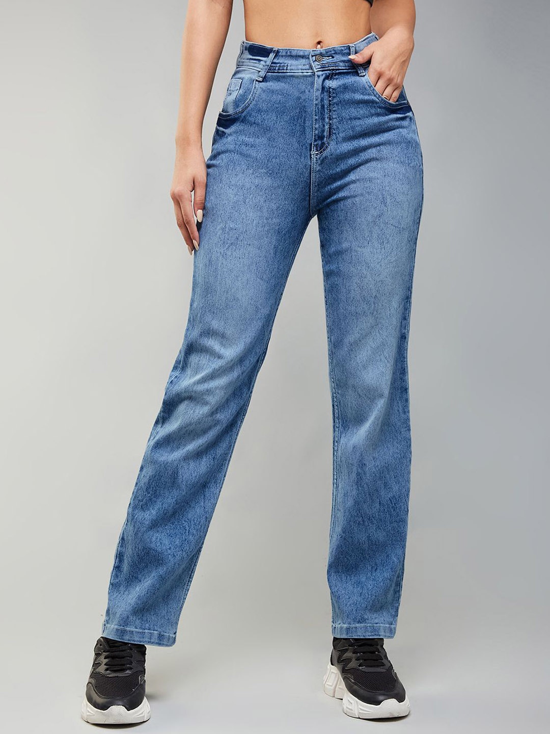 DOLCE CRUDO Wide-Leg Fit High Rise Clean Look Regular Length Stretchable Denim Jeans, Blue
DOLCE CRUDO Wide-Leg Fit High Rise Clean Look Regular Length Stretchable Denim Jeans, Blue