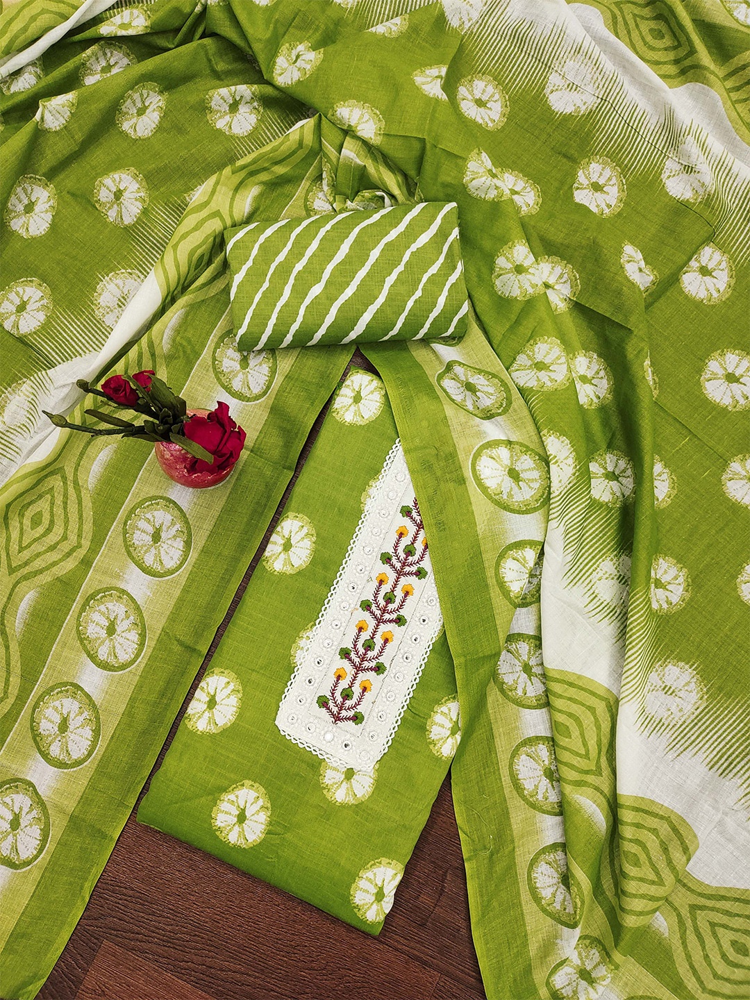 MANVAA Abstract Printed Thread Work Pure Cotton Unstitched Dress Material, Lime green
MANVAA Abstract Printed Thread Work Pure Cotton Unstitched Dress Material, Lime green