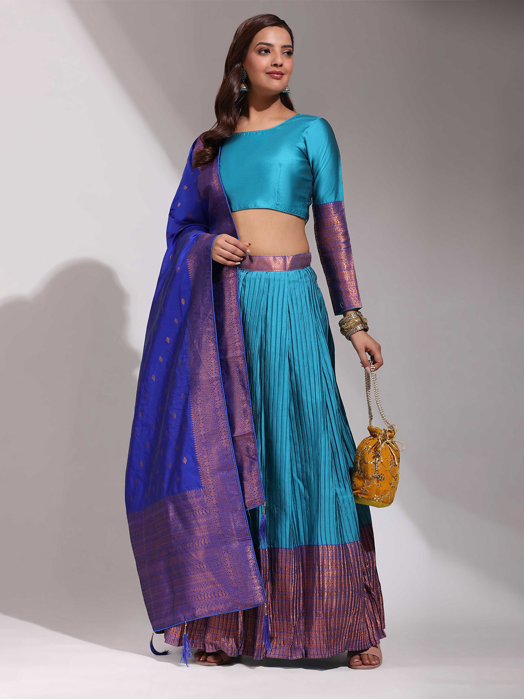 Fabcartz Semi Stitched Lehenga & Unstitched Blouse With Dupatta, Turquoise blue
Fabcartz Semi Stitched Lehenga & Unstitched Blouse With Dupatta, Turquoise blue