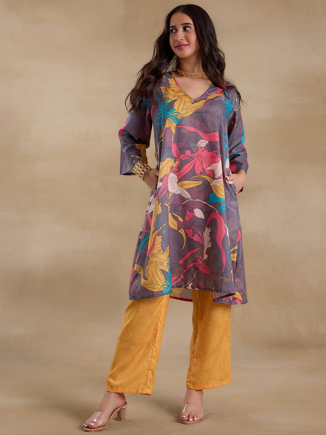 Alaya By Stage3 Floral Printed V-Neck Regular Pure Cotton A-Line Kurta With Trousers, Yellow
Alaya By Stage3 Floral Printed V-Neck Regular Pure Cotton A-Line Kurta With Trousers, Yellow