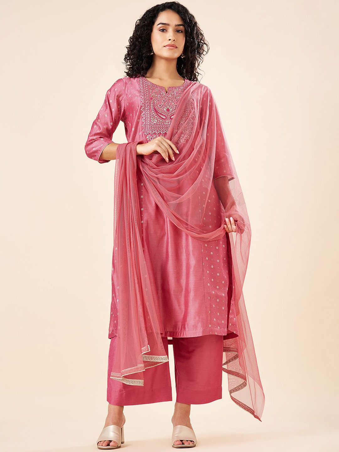RANGMANCH BY PANTALOONS Floral Embroidered A-Line Kurta with Palazzos & With Dupatta, Pink
RANGMANCH BY PANTALOONS Floral Embroidered A-Line Kurta with Palazzos & With Dupatta, Pink