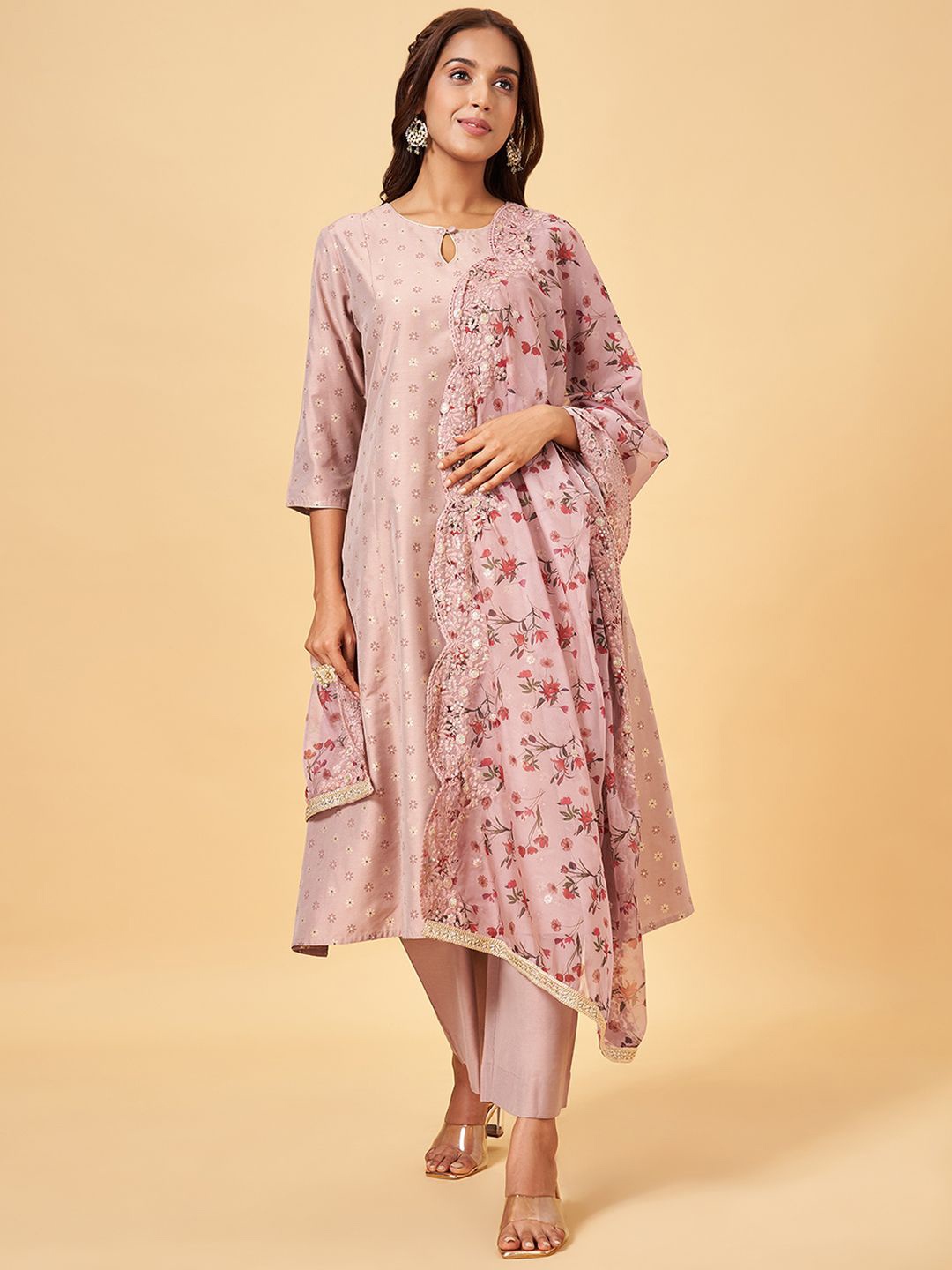 RANGMANCH BY PANTALOONS Floral Printed Anarkali Kurta with Trousers & With Dupatta, Peach
RANGMANCH BY PANTALOONS Floral Printed Anarkali Kurta with Trousers & With Dupatta, Peach