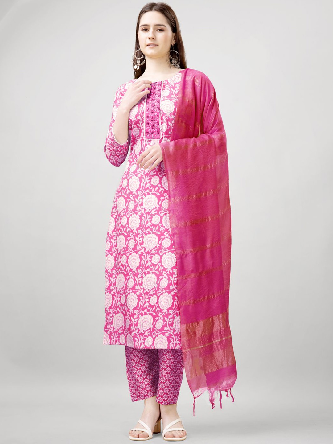 ARADHNA Ethnic Motifs Printed Thread Work Straight Kurta With Trousers & Dupatta, Pink
ARADHNA Ethnic Motifs Printed Thread Work Straight Kurta With Trousers & Dupatta, Pink