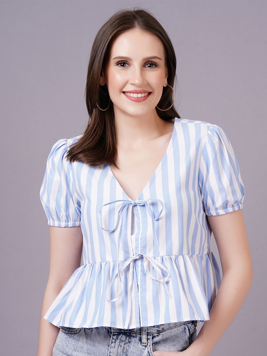 MINGLAY Women V-Neck Puff Sleeves Vertical Stripes Printed Cinched Waist Top, Blue
MINGLAY Women V-Neck Puff Sleeves Vertical Stripes Printed Cinched Waist Top, Blue